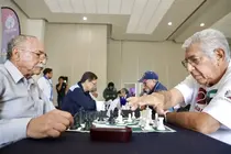 Impulsa DIF Guanajuato el ajedrez entre adultos mayores