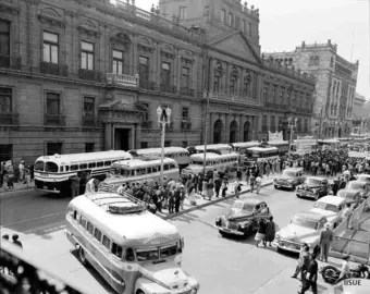 Calle Tacuba, Ciuda de M&eacute;xico, ca. 1950