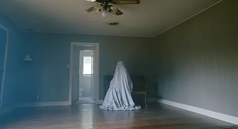 Historia de fantasmas, fotograma de la pel&iacute;cula