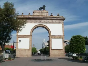 Arco de la calzada, Leon Gto