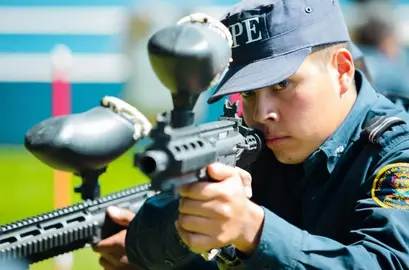 POLIC&Iacute;A