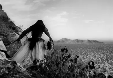 81122103. M&eacute;xico, 22 Nov 2018 (Notimex-Graciela Iturbide).- Alrededor de cinco d&eacute;cadas de trabajo de la fot&oacute;grafa mexicana Graciela Iturbide, son exhibidas en el Palacio de Cultura Citibanamex-Palacio de Iturbide, en donde se plantean sus temas m&aacute;s importantes desde finales de los a&ntilde;os 60 hasta la actualidad.NOTIMEX/FOTO/GRACIELA ITURBIDE/COR/ACE/