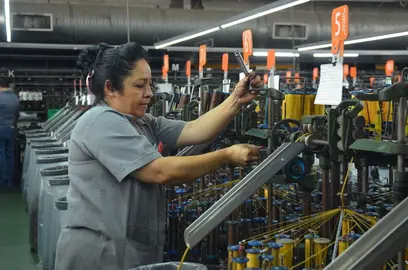 COFOCE industria trabajo.jpg