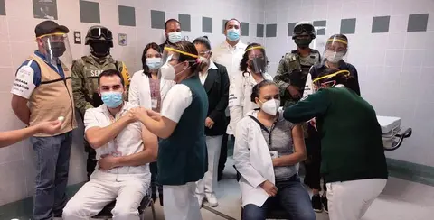 Inicia entre personal del IMSS Guanajuato aplicaci&oacute;n de vacuna contra covid-19 (1)