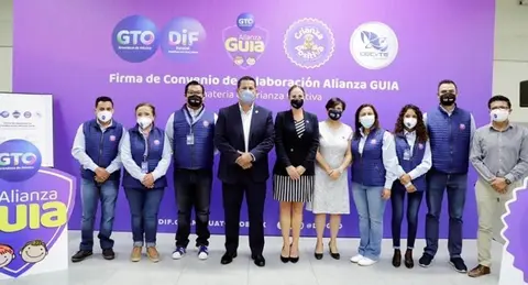 Capacitar&aacute; el DIF Guanajuato en crianza positiva a personal de CECyTE