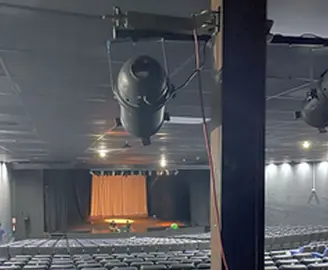Un teatro entre dos fronteras