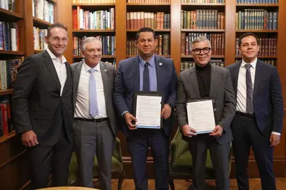 Firma de convenio con DELL y edX