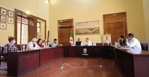 el 17 de agosto de 2022 se reunieron colonos de Mineral de la Hacienda con autoridades municipales  