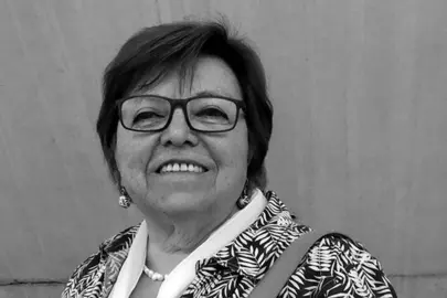 Elsa Cross, retrato, Centro Cultural Universitario, abril del 2022 - Foto, Pascual Borzelli Iglesias