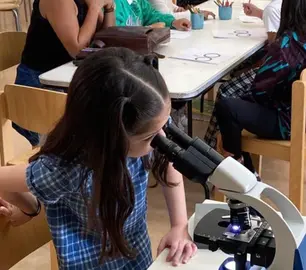 UG ciencia ni&ntilde;a