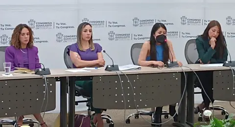 Malena R&iacute;os acude al Congreso de Guanajuato por invitaci&oacute;n de la Bancada Feminista