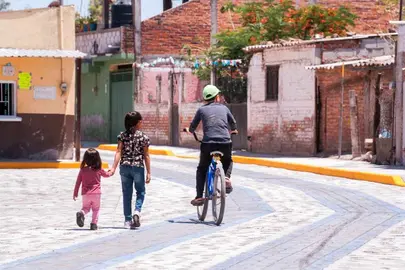 Recibe P&eacute;njamo obras de infraestructura social