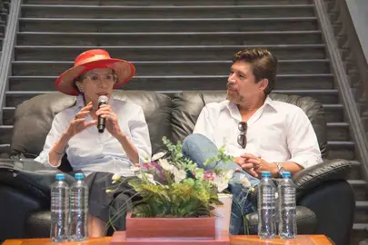 Patricia Reyes Esp&iacute;ndola y Alberto Estrella
