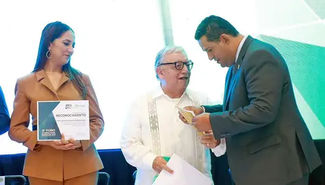 Encabeza Diego Sinhue Rodr&iacute;guez Vallejo el foro de sustentabilidad