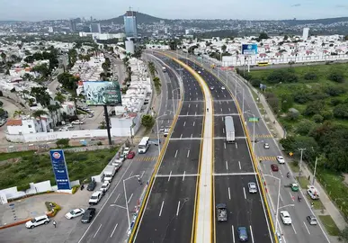 Abre en Le&oacute;n el nuevo puente vehicular Talabarteros