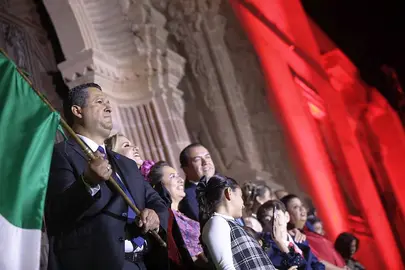 Diego Sinhue Rodr&iacute;guez encabeza la ceremonia del Grito de Independencia