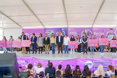 JuventudEsGTO y SEDESHU entregan apoyos a j&oacute;venes madres y embarazadas