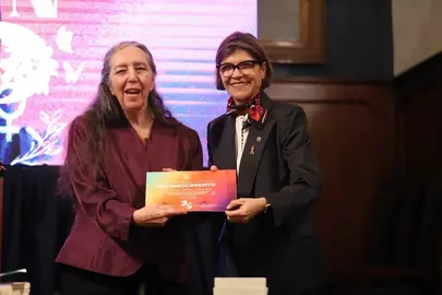 Claves feministas para el poder&iacute;o y la autonom&iacute;a de las mujeres en los espacios universitarios