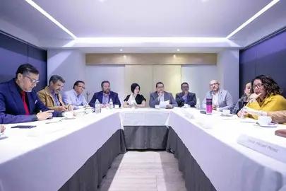 Realizan mesas de consulta para fortalecer plan de trabajo de Libia Denisse