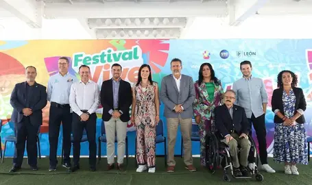 Asisten m&aacute;s de 500 mil al festival de verano Le&oacute;n 2024