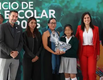 Inician ciclo escolar 318 mil alumnos de nivel b&aacute;sico