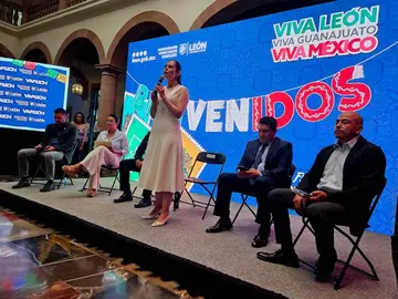 Ale Guti&eacute;rrez encabeza la presentaci&oacute;n del progama por fiestas patrias en Le&oacute;n