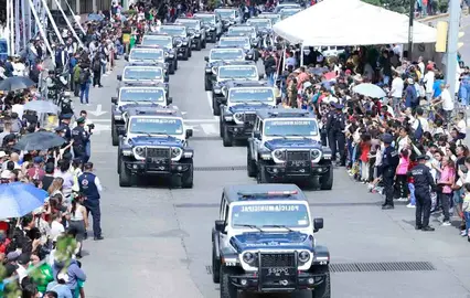 Le&oacute;n