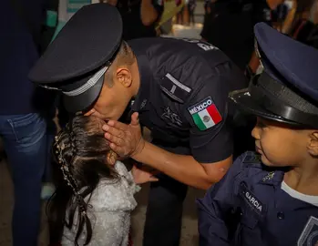 Egresan en Le&oacute;n 21 nuevos elementos de polic&iacute;a municipal