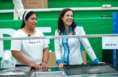 Ale Guti&eacute;rrez encabeza entrega equipamientos a comerciantes con 'Suma tu negocio' en Le&oacute;n