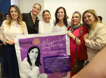 Ale Guti&eacute;rrez imparte conferencia en el foro 'Mujeres haciendo historia'