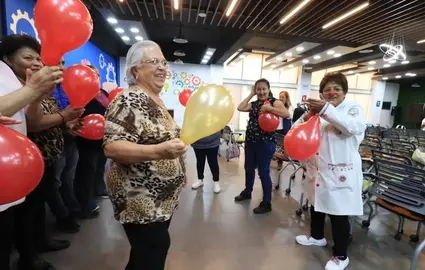 Cuidadores primarios reciben apoyo emocional y econ&oacute;mico de DIF Le&oacute;n