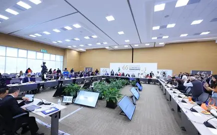 Dialogan diputadas y diputados con el fiscal general del Estado  