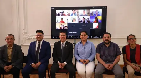 UG asume presidencia del premio nacional de periodismo
