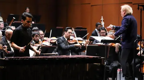 La Universidad de Guanajuato impulsa la formaci&oacute;n integral a trav&eacute;s de una diversa oferta que incluye cine, teatro y el estreno mundial de obras sinf&oacute;nicas en sus distintos campus y sedes.