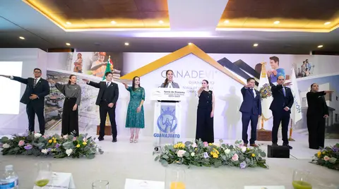 Libia Dennise toma protesta a la directiva de Canadevi Guanajuato 2025-2027