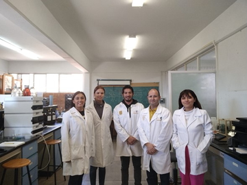 Investigadores UG desarrollan tecnolog&iacute;a sostenible para el tratamiento de agua con luz solar (1)