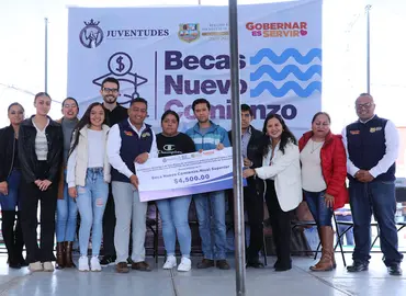 Juventudes Guanajuato entrega becas Nuevo Comienzo en San Diego de la Uni&oacute;n