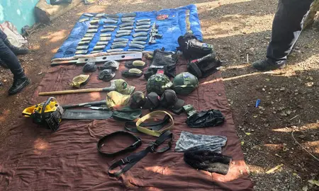 Aseguran en domicilio de P&eacute;njamo armas, cartuchos, cargadores y equipo t&aacute;ctico