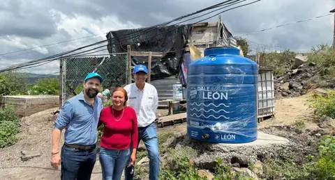 Dependencias municipales de Le&oacute;n realizan jornada de apoyos en San Nicol&aacute;s del Palote
