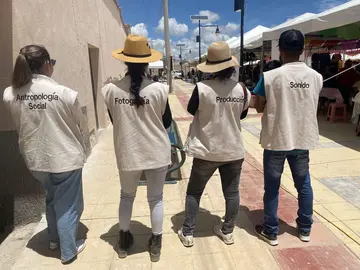Equipo de producci&oacute;n del documental Uji Kimba - Foto, Maricruz Romero Ugalde