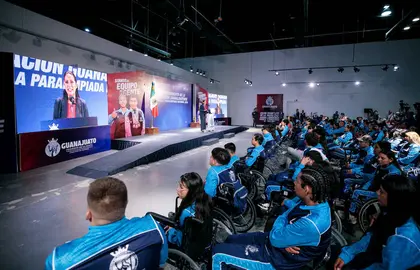 Libia Dennise encabeza abanderamiento de deportistas rumbo a la Paraolimpiada nacional 2025
