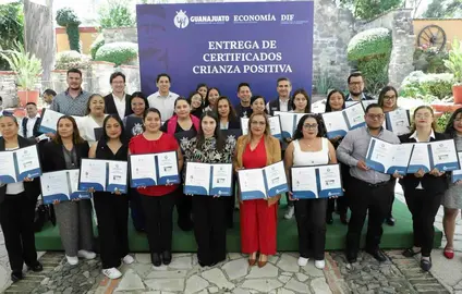 Certifican a facilitadores de crianza positiva
