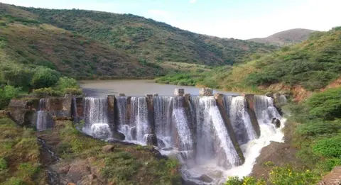 Acad&eacute;mico propone colaboraci&oacute;n UG-gobiernos para transferir tecnolog&iacute;a potabilizadora de agua
