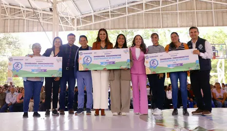 Libia Dennise encabeza la premiaci&oacute;n del Platillo Saludable DIF Guanajuato 2025