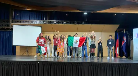 Preparatorianos UG van al Mundial Escolar de Debate (MED) en Santiago de Chile