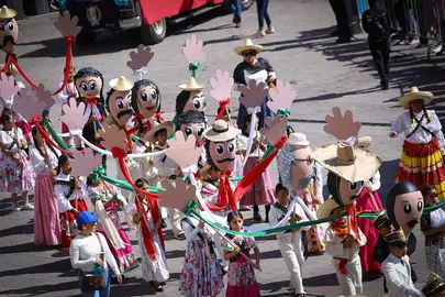 desfile-c&iacute;vico-deportivo-para-conmemorar-el&nbsp;115-aniversario-del-inicio-de-la-Revoluci&oacute;n-Mexicana