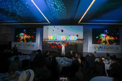 Ale Guti&eacute;rrez presenta en CDMX la campa&ntilde;a VivaLe&oacute;n450