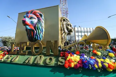 Conmemoran el 450 aniversario de Le&oacute;n