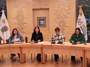 Las diputadas que encabezaron el debate: Sandra Alicia Pedroza Orozco, Susana Berm&uacute;dez Cano, Ana Mar&iacute;a Esquivel Arrona y Maribel Aguilar Gonz&aacute;lez.