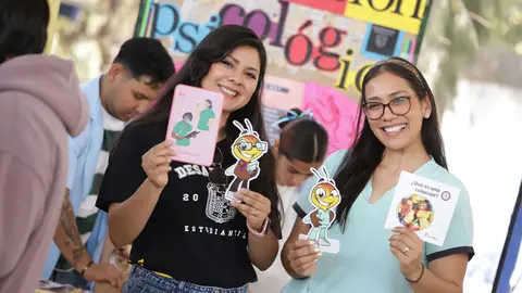 Estudiantes de bachillerato participaron en din&aacute;micas pr&aacute;cticas para definir su perfil profesional durante la feria realizada en la ENMS Irapuato.